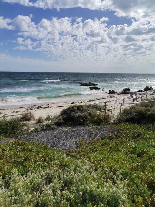 Simply Delightful Unit Close To Cbd And Beach Perth Exterior photo